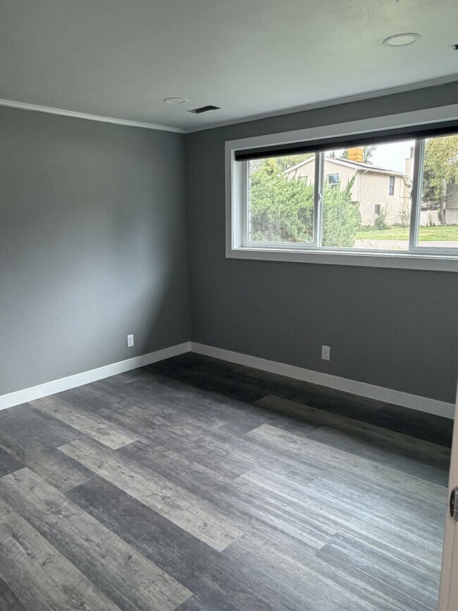 Building Photo - 3212 Hollyhock Hill