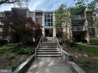 Building Photo - 2908 Kings Chapel Rd