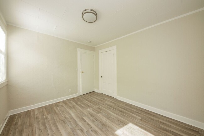 Building Photo - 84-88 N 7th St