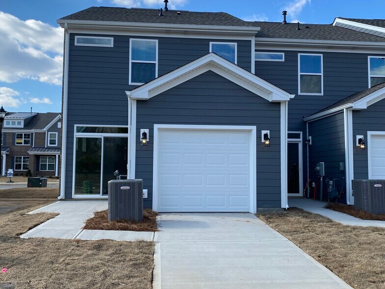 Building Photo - 5535 Stafford Rd