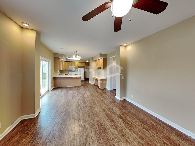 Building Photo - 1602 Solitude Ct