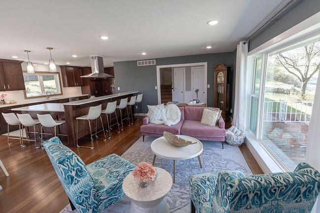 Building Photo - 2500 Bluff Blvd