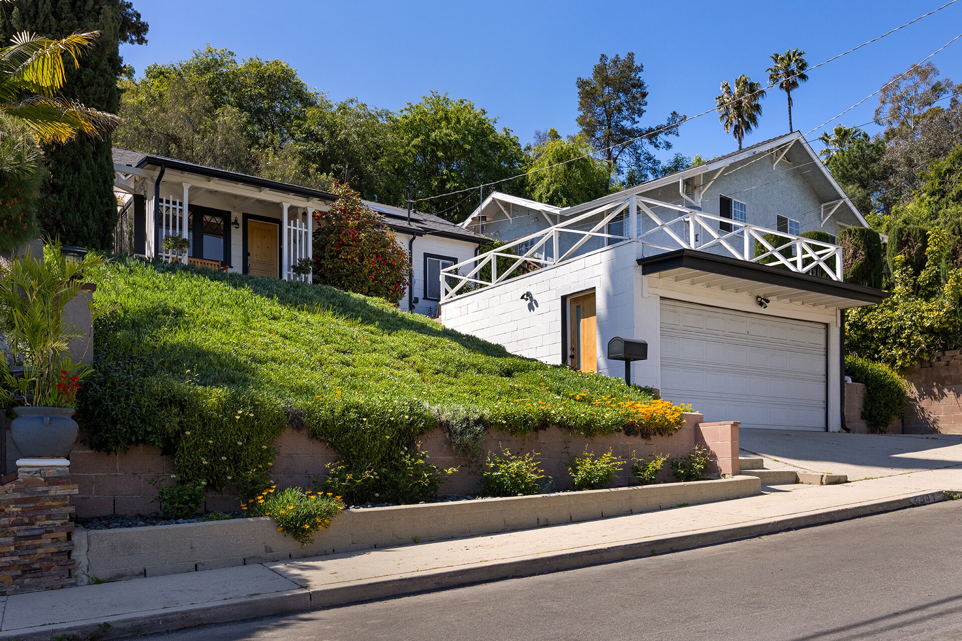 Building Photo - 4841 Avoca St