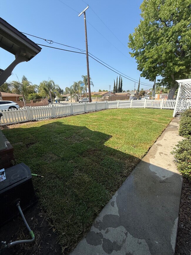 Building Photo - 7700 Alcove Ave