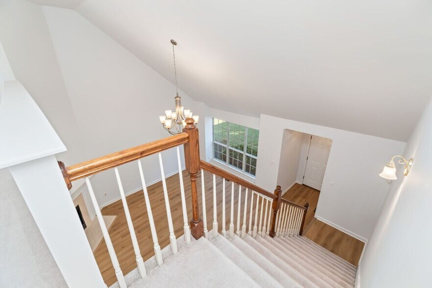 Building Photo - 10149 Highgate Cir