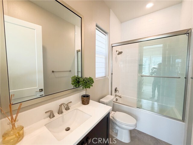 Building Photo - 64 Turnstone