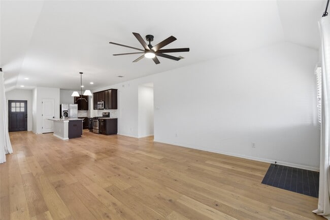 Building Photo - 1617 Park Promenade Pl