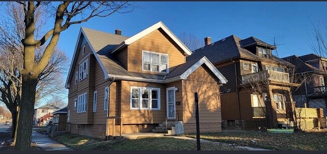Building Photo - 4148 N 24th Pl