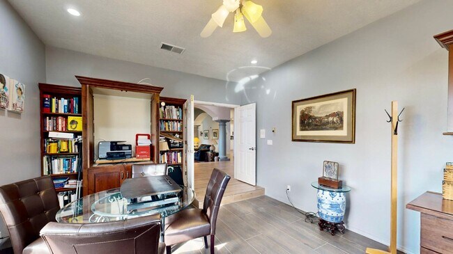 Building Photo - Move in Special Luxury 4 bedroom 4.5 bathr...