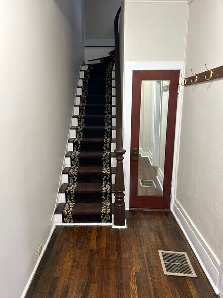 Foyer - 19 N Market St