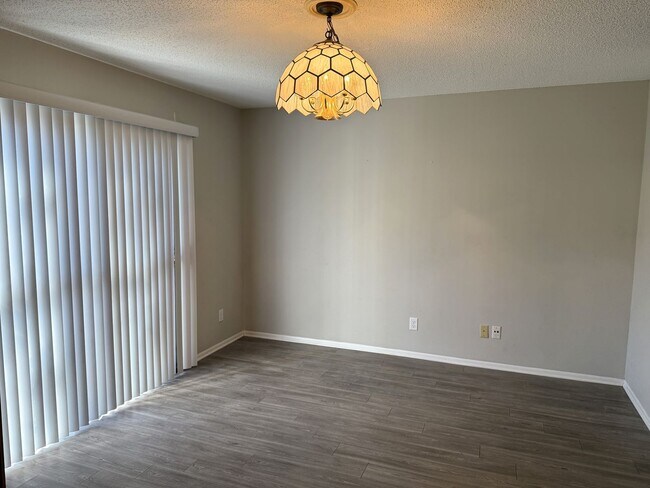 Building Photo - 4812 Windrush Ln