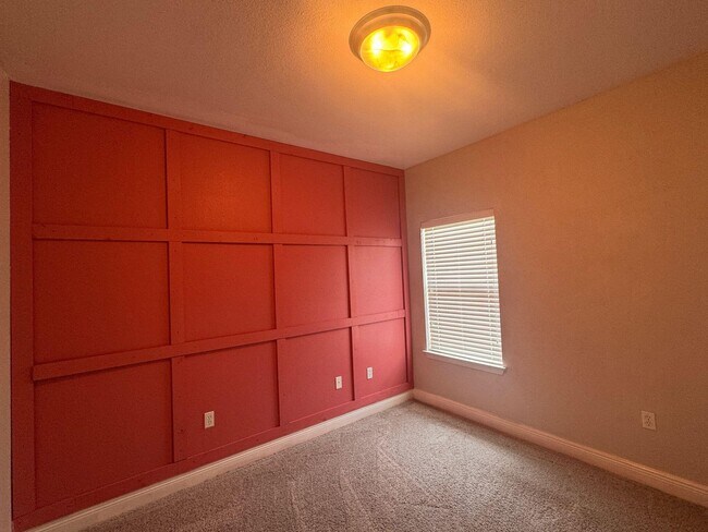 Building Photo - 744 Lime Ln