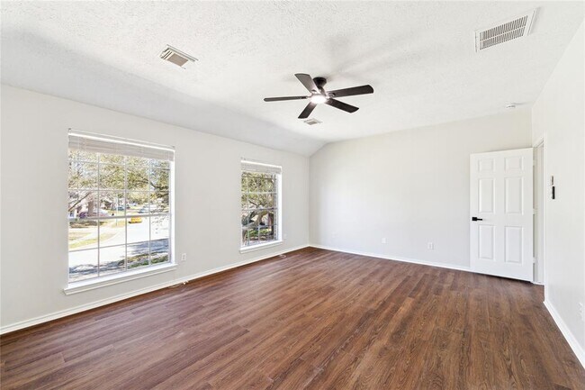 Building Photo - 18603 Timber Twist Dr