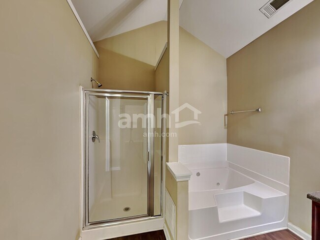 Building Photo - 191 Southwind Ln