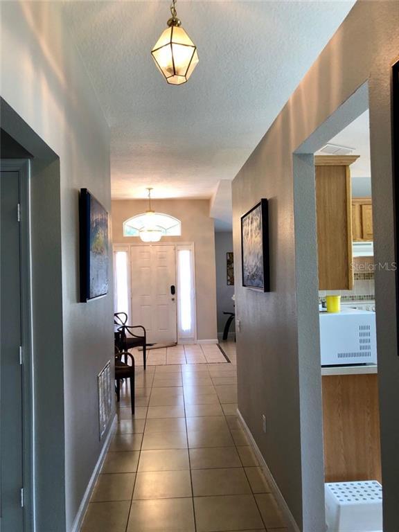 Building Photo - 1024 Cinnamon Fern Ct