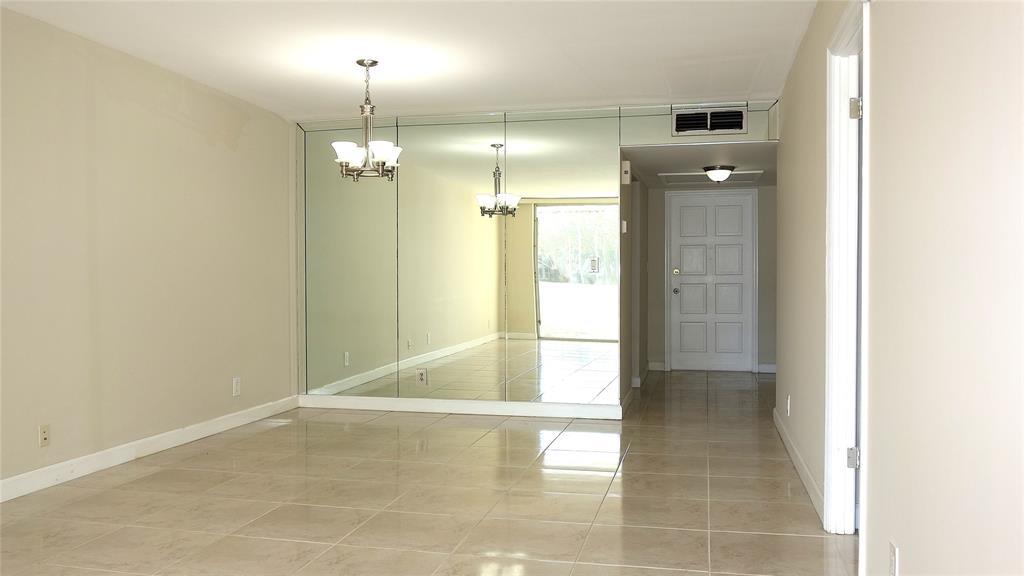 Building Photo - 2600 S Course Dr