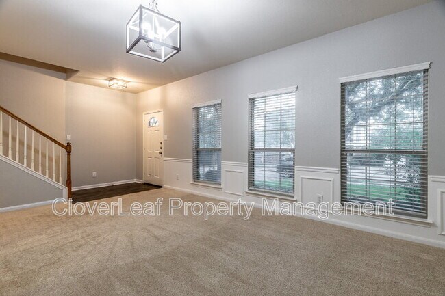 Building Photo - 123 Impala Cir