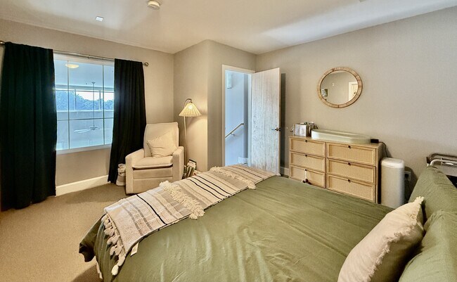 Building Photo - 2608 Erwin Rd