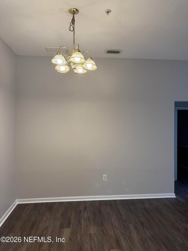 Building Photo - 6099 Maggies Cir