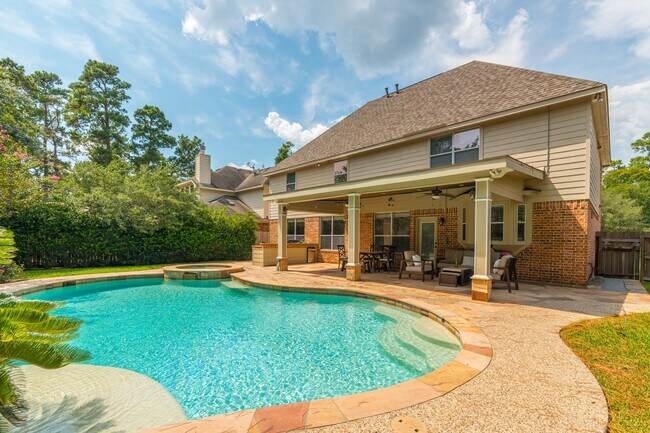 Primary Photo - 7 Stickley Ct