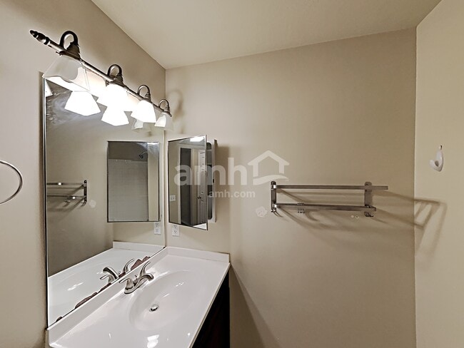 Building Photo - 1452 S 1350 W