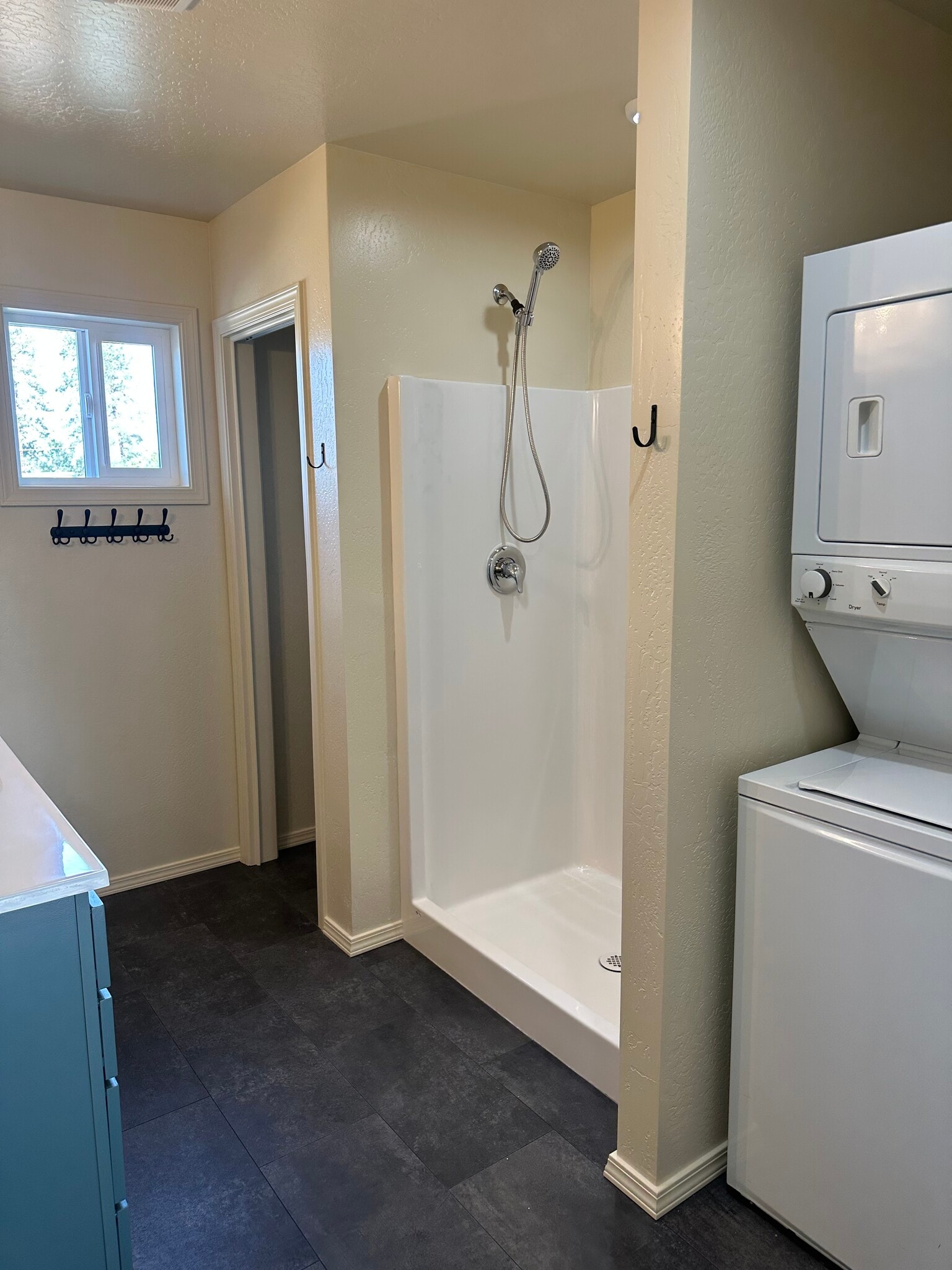 Washer/dryer - 117 C St