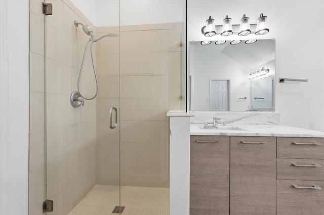 Building Photo - 2661 Redcedar Dr