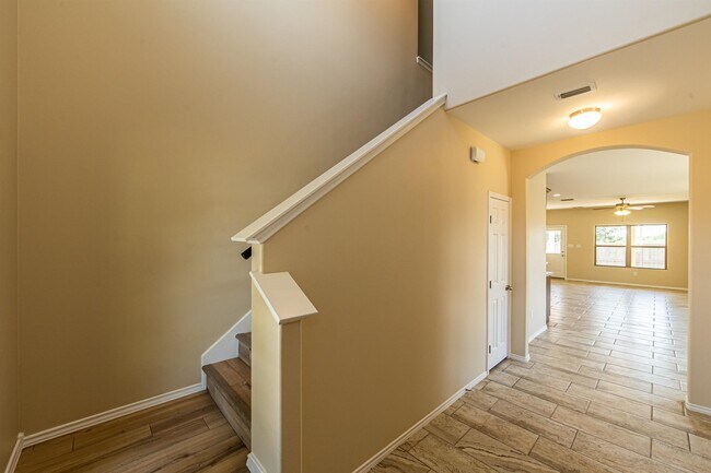 Building Photo - 11234 Sierra Gorda Dr