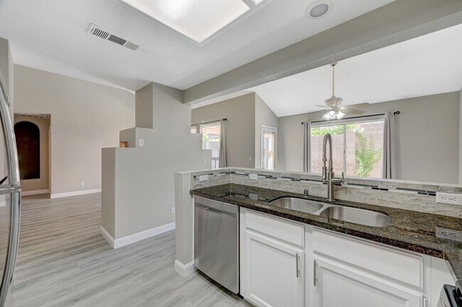 Building Photo - One-of-A-Kind 2 Story, 3 Bedroom with 3 Full Baths Home in the Heart of Summerlin!
