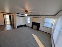 Building Photo - 722 Kenwick Rd