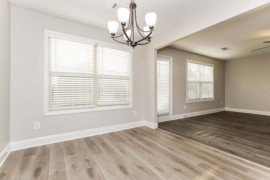 Building Photo - 1104 Jury Ct