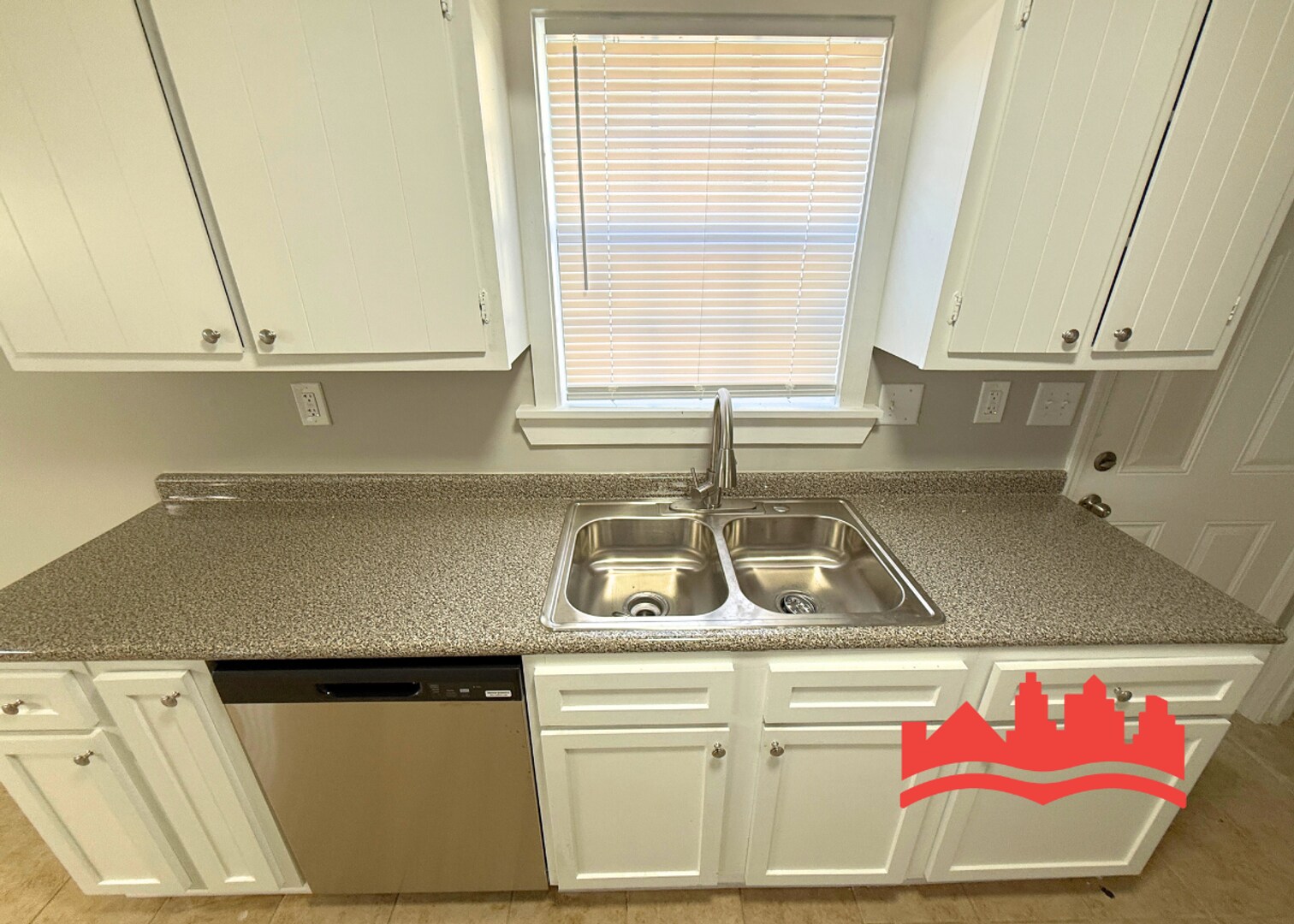 Building Photo - 3883 Drayon Cove