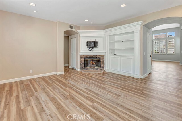 Building Photo - 47 Creek View Rd