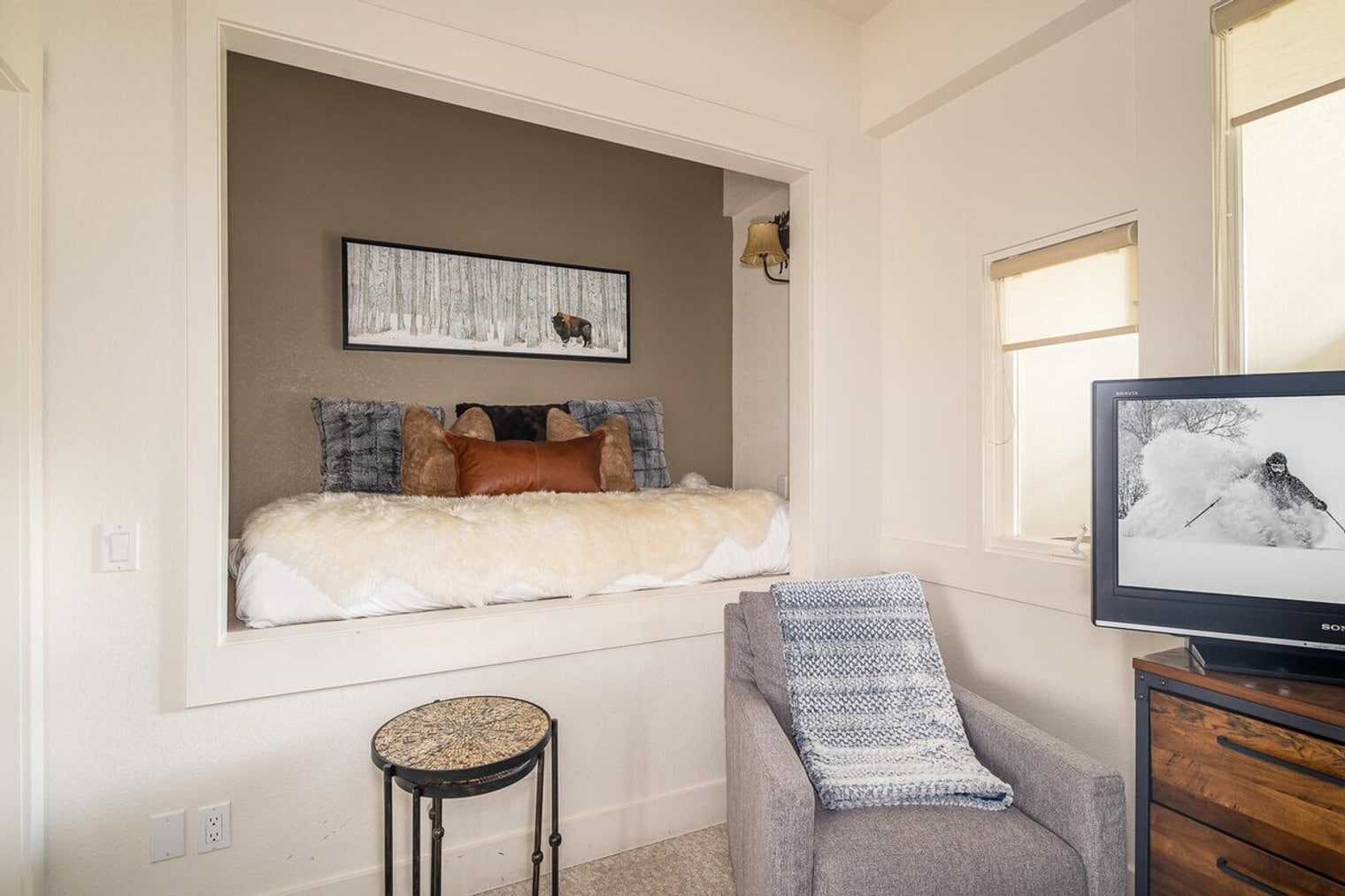 Building Photo - c4 Saddle Ridge Rd