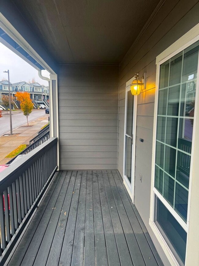 Building Photo - Beautiful West Linn Home in a Quiet, Desirable Neighborhood