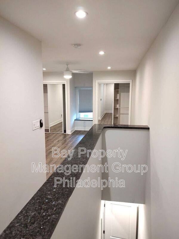 Building Photo - 230 Wendover St