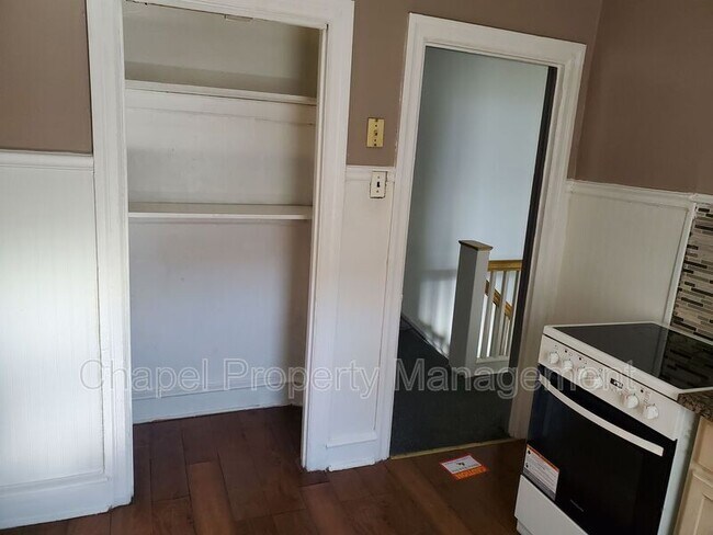 Building Photo - 6000 N 19th St