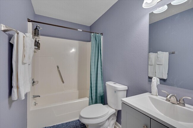 Building Photo - 4423 American Dr