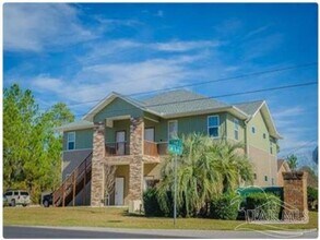 Building Photo - 542 S 72nd Ave