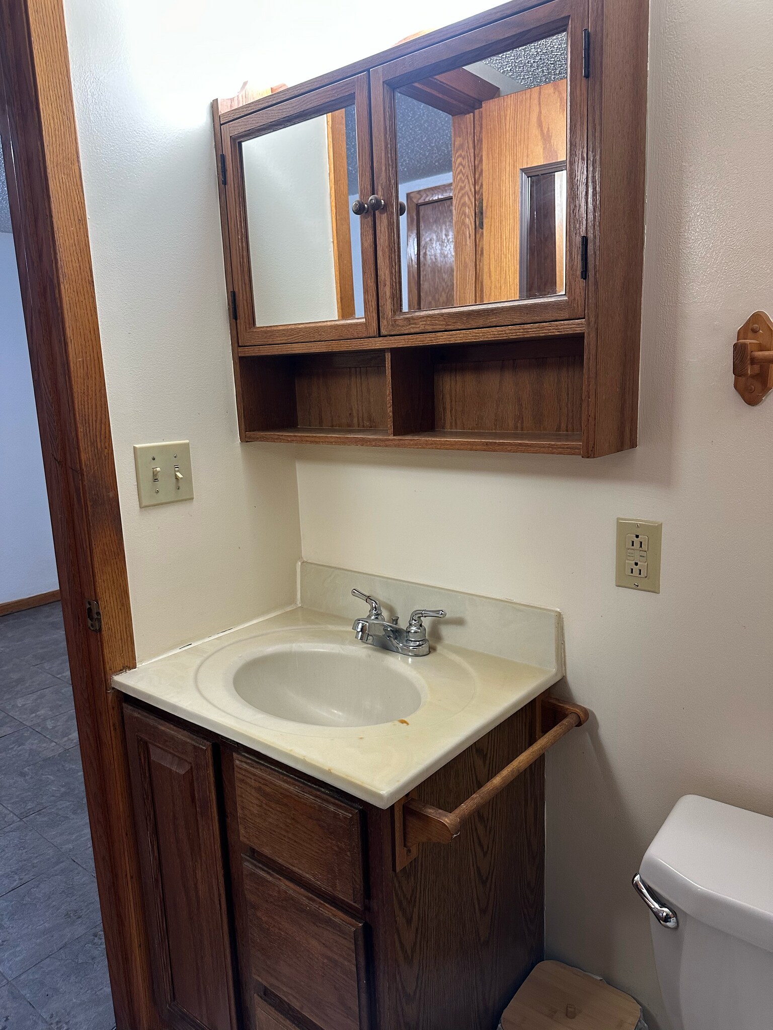 Building Photo - 1708 Ashland St