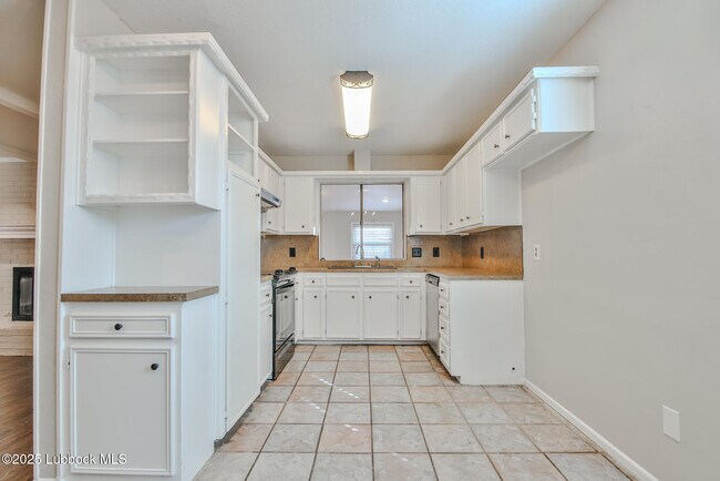 Building Photo - 5720 3rd St