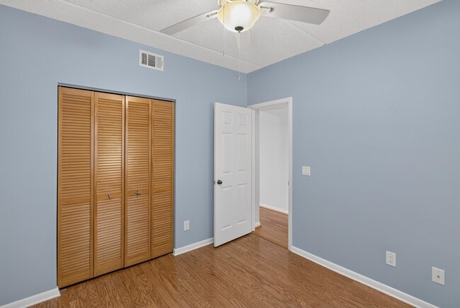 Building Photo - 29 Aledo Ct