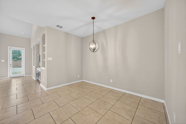 Building Photo - 1226 Hidden Cave Dr