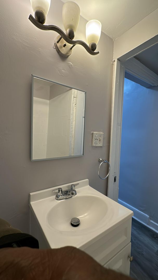 Building Photo - 89 Poplar St