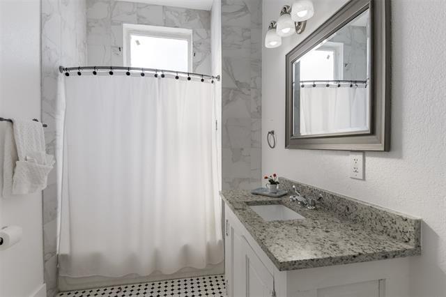 Building Photo - 3002 S Jennings St