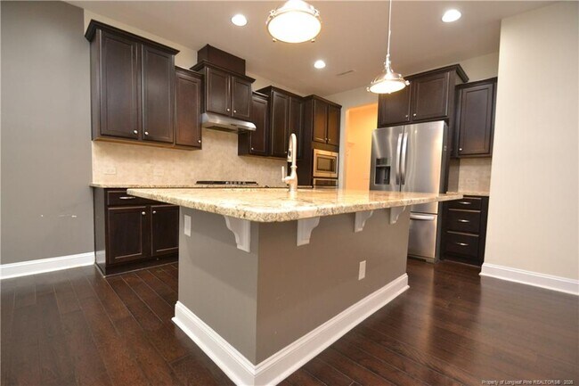 Building Photo - 1028 Laurel Twist Rd