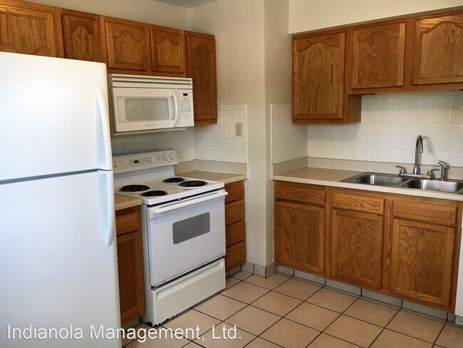 Building Photo - 2 br, 1 bath House - 678 E. Jeffrey Place