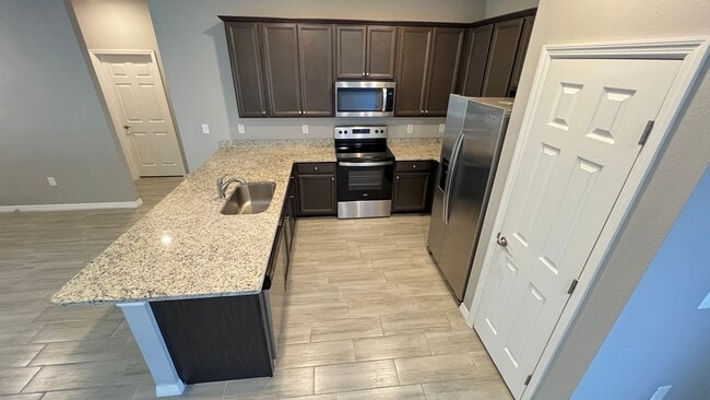 Building Photo - Gorgeous 3 Bedroom, 2 Bathroom Home in Palm Bay!!