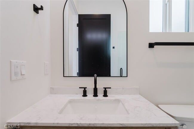 Building Photo - 6329 Ranchito Ave