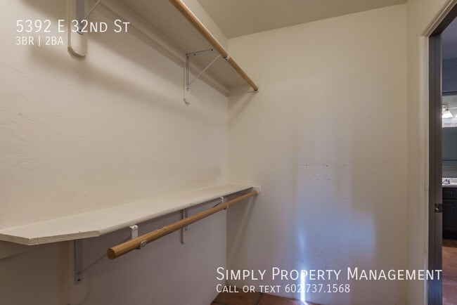 Building Photo - 5392 E 32nd St